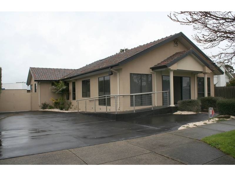 196 Sladen Street, Cranbourne VIC 3977