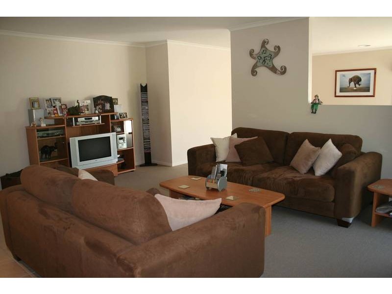 Cranbourne West VIC 3977