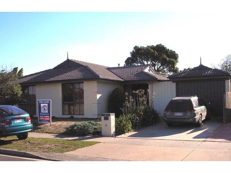 11 Raisell Road, Cranbourne West VIC 3977