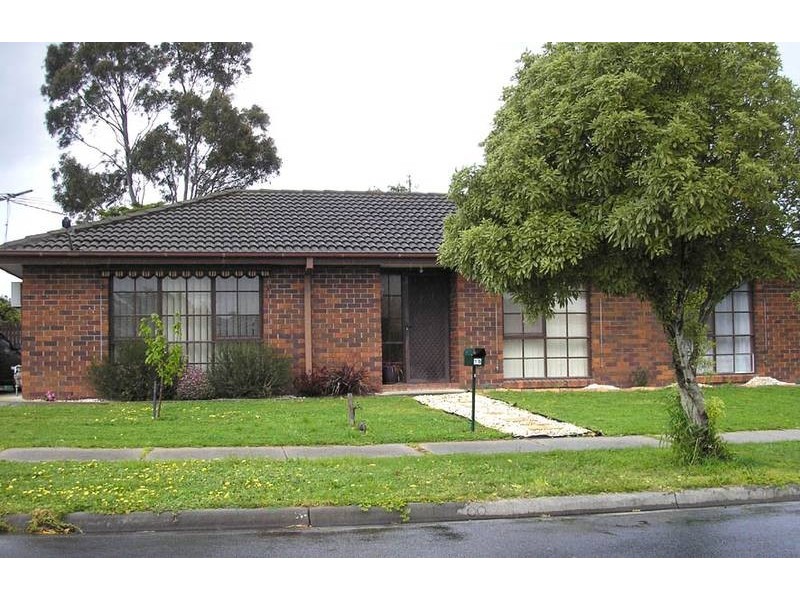 19 Taddor Drive, Cranbourne VIC 3977