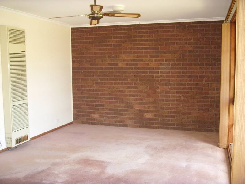 1 Wisteria Court, Cranbourne VIC 3977