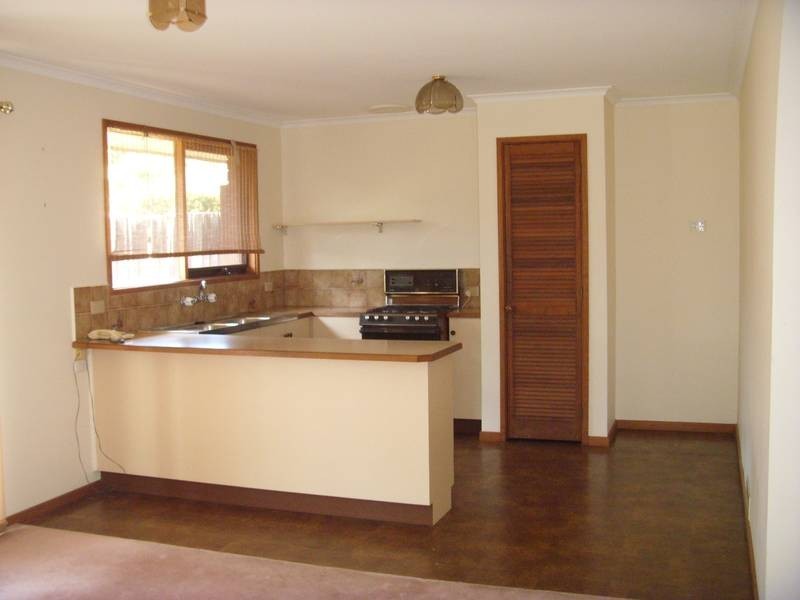 1 Wisteria Court, Cranbourne VIC 3977