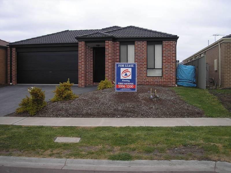21 Archersfield Drive, Cranbourne East VIC 3977