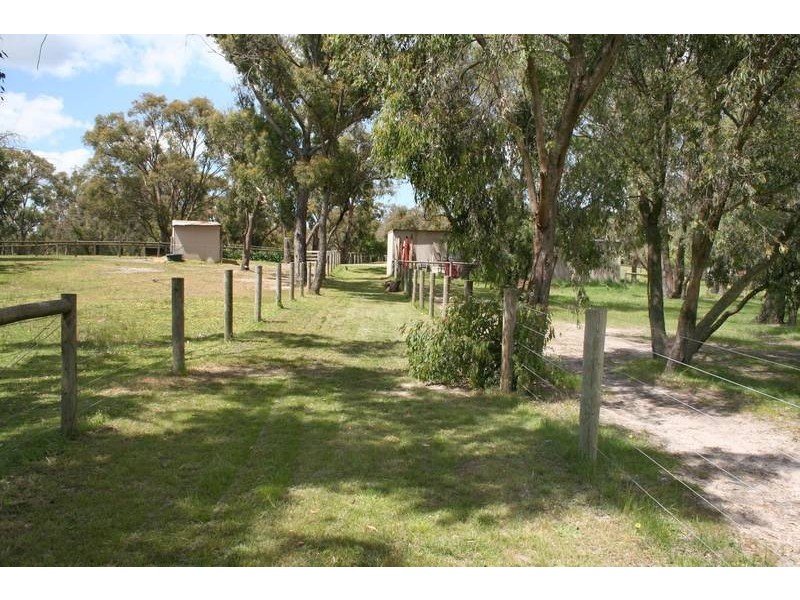 30 Scott Road, Cranbourne South VIC 3977