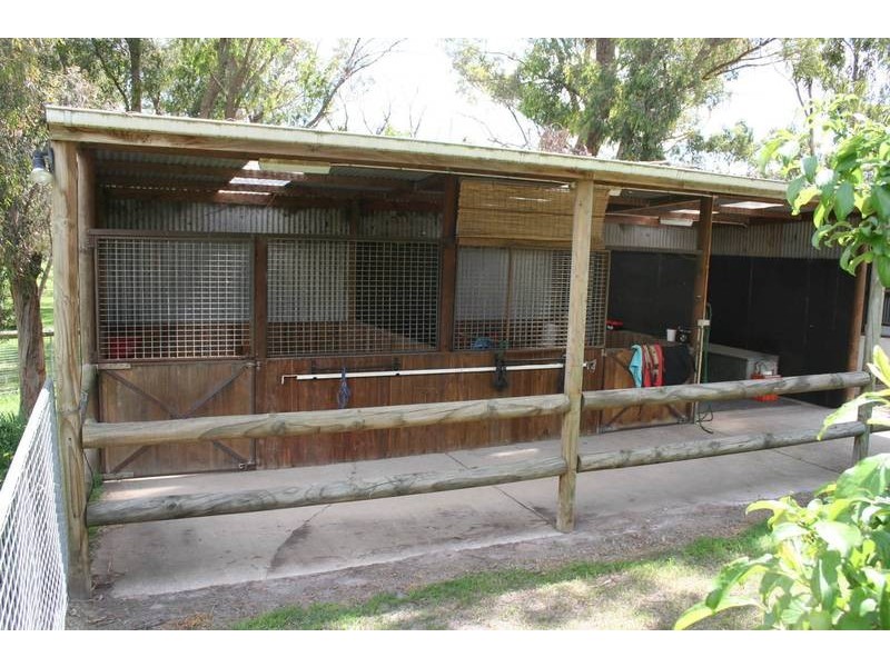 30 Scott Road, Cranbourne South VIC 3977