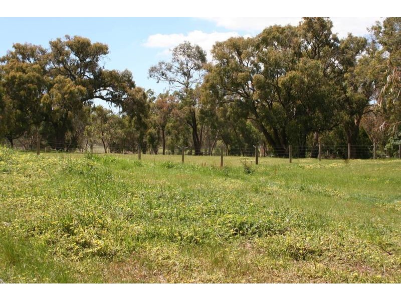 30 Scott Road, Cranbourne South VIC 3977