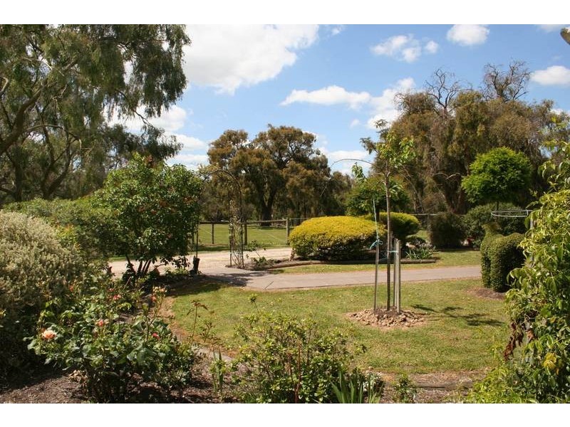 30 Scott Rd, Cranbourne South VIC 3977