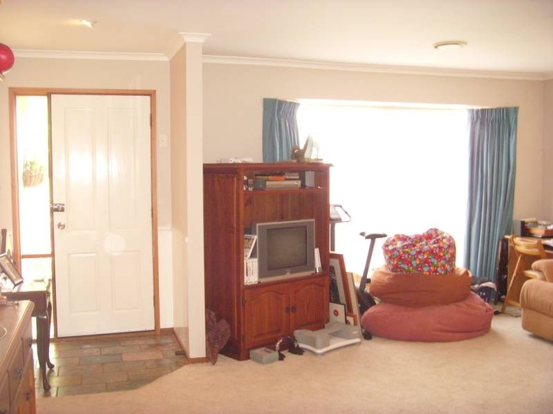 75 Courtenay Avenue, Cranbourne North VIC 3977