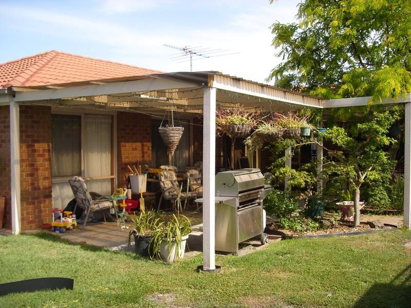 75 Courtenay Avenue, Cranbourne North VIC 3977