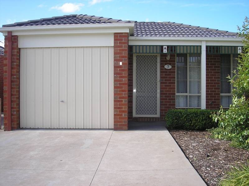 7/21 Merrijig Avenue, Cranbourne VIC 3977