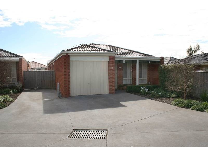 7/21 Merrijig Avenue, Cranbourne VIC 3977