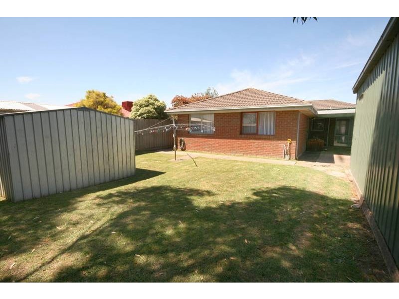 Cranbourne North VIC 3977