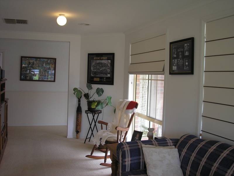 3 Wisteria Court, Skye VIC 3977