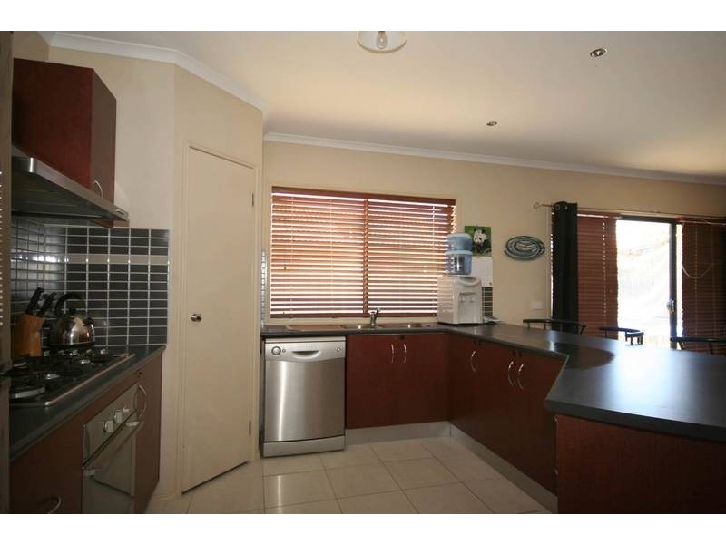Cranbourne VIC 3977