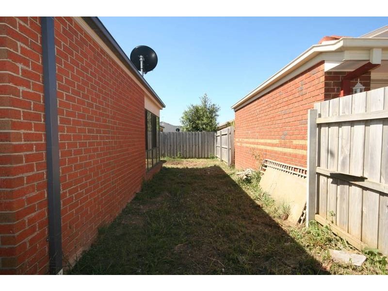 Cranbourne VIC 3977