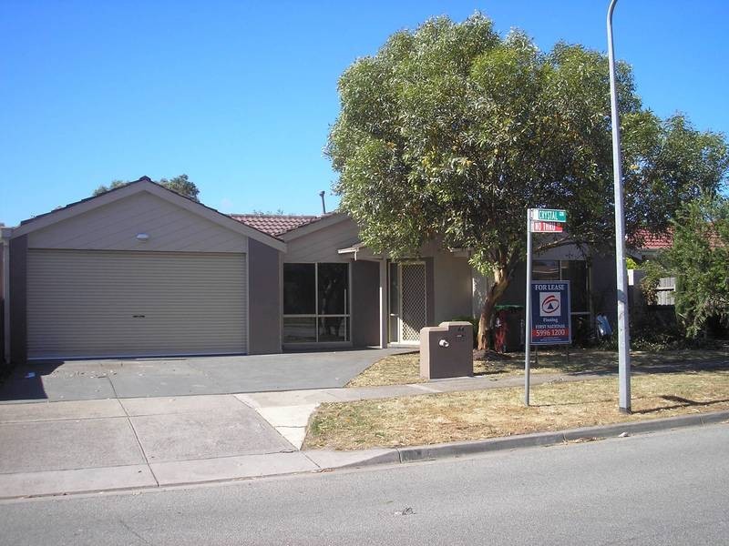 44 Willora Crescent, Cranbourne VIC 3977