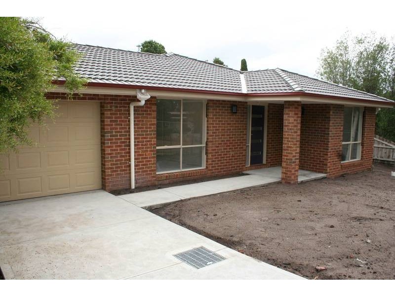 1/3 Athol Court, Langwarrin VIC 3910