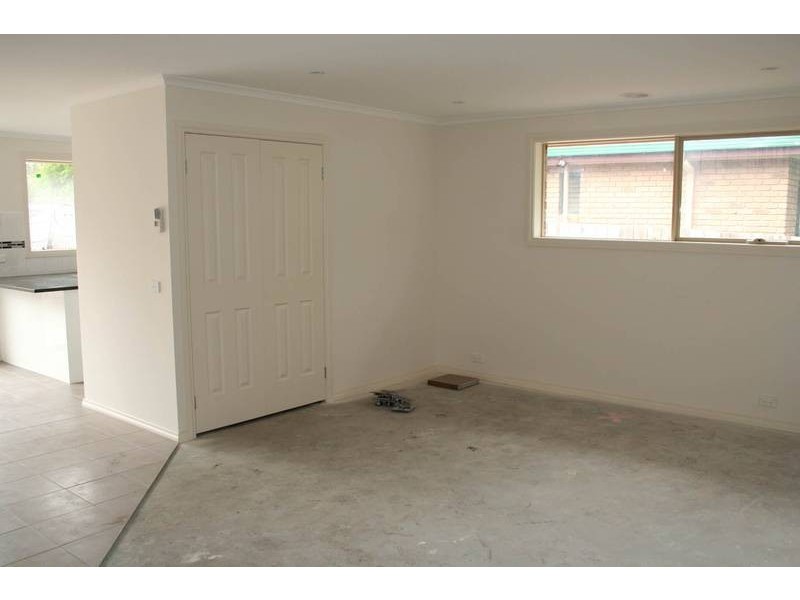 1/3 Athol Court, Langwarrin VIC 3910