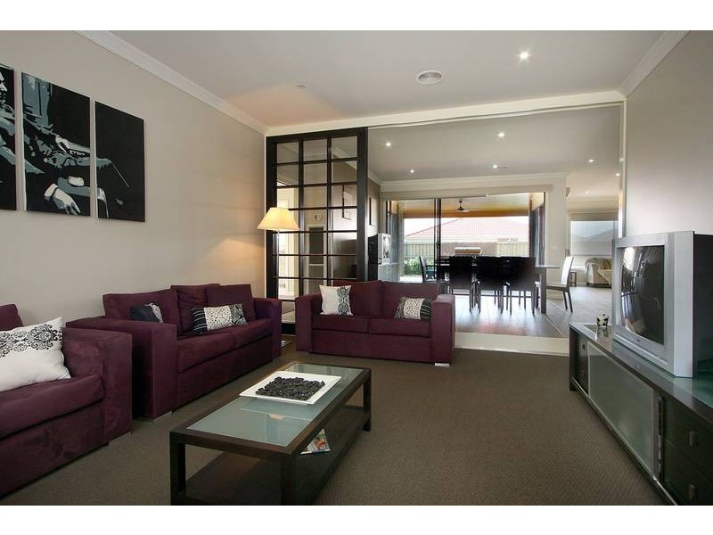 Cranbourne VIC 3977