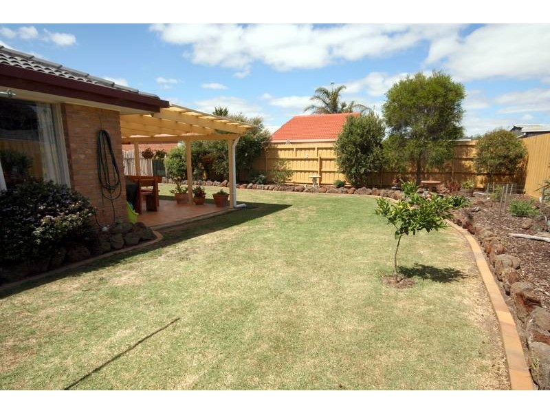 Cranbourne North VIC 3977