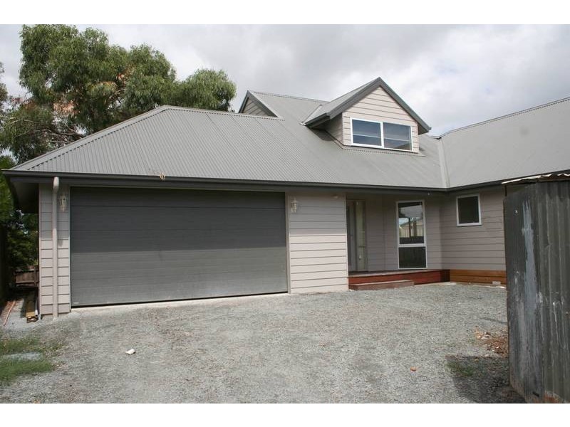 2/16 Bakewell Street, Tooradin VIC 3980