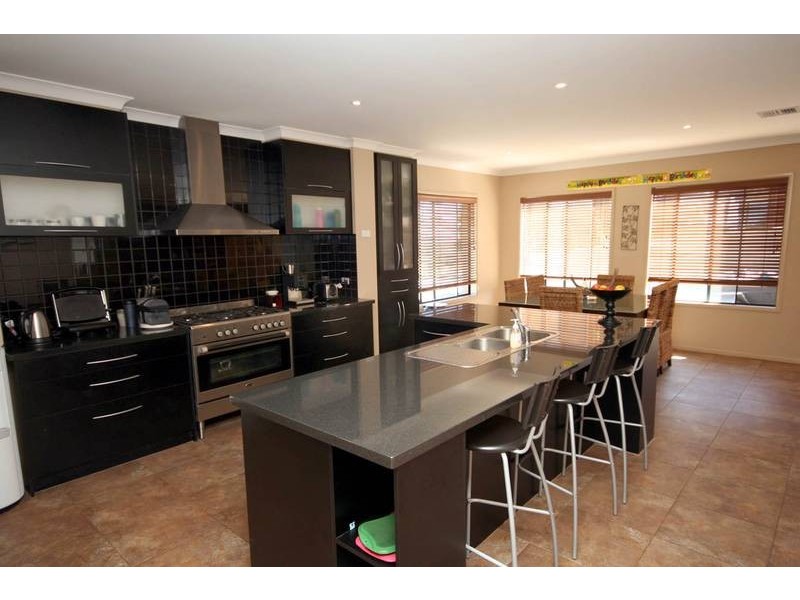 Cranbourne East VIC 3977