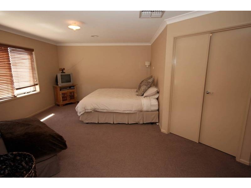 Cranbourne East VIC 3977