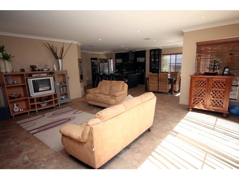 Cranbourne East VIC 3977