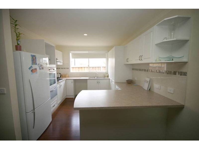 2 Forest Oak Court, Cranbourne VIC 3977