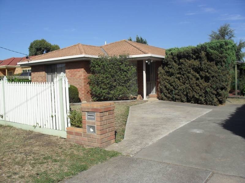 43 Joyce Street, Cranbourne VIC 3977