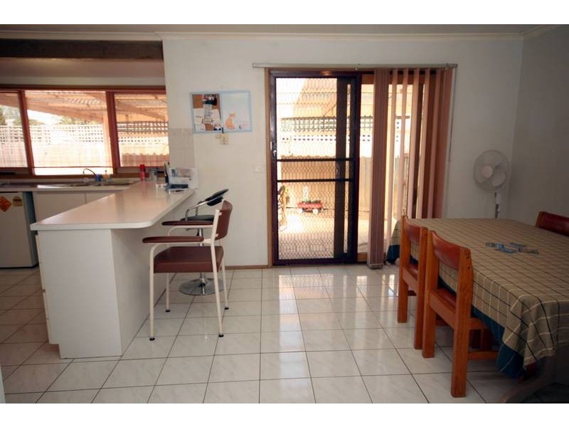 Cranbourne North VIC 3977