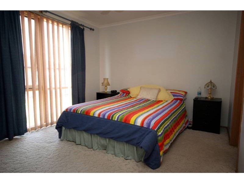 Cranbourne North VIC 3977