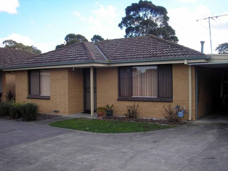 4/10 Stawell Street, Cranbourne VIC 3977