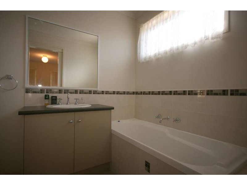 Cranbourne VIC 3977