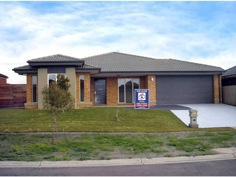 37 Breamlea Way, Cranbourne VIC 3977