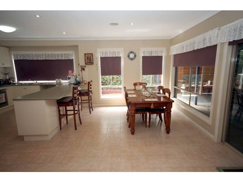 23 Stonehaven Avenue, Cranbourne VIC 3977