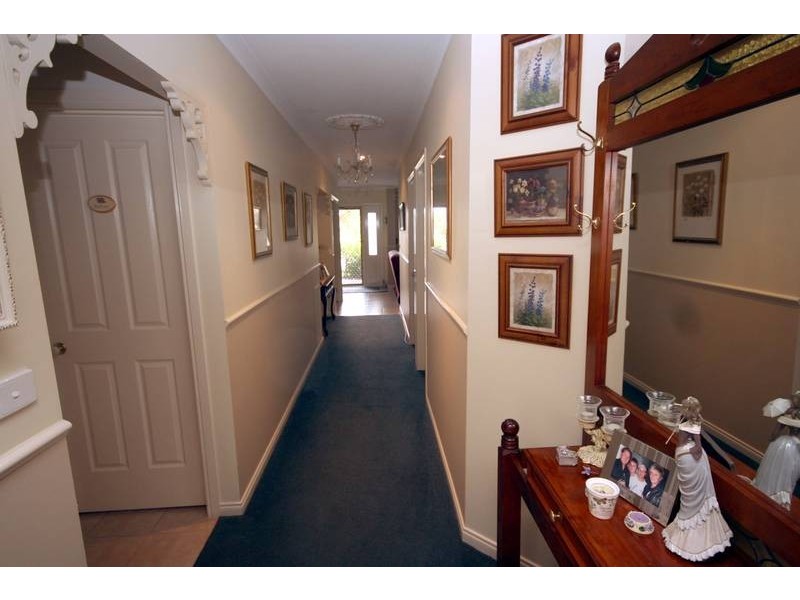 23 Stonehaven Avenue, Cranbourne VIC 3977