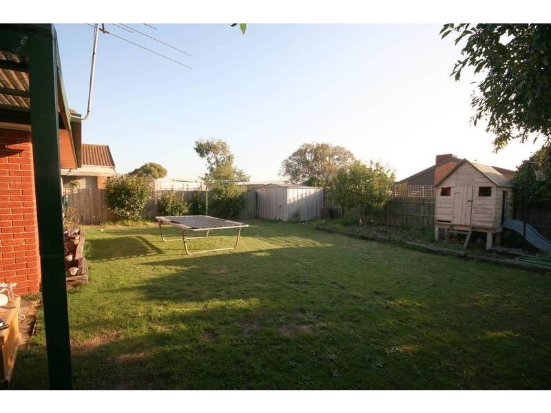 Cranbourne North VIC 3977