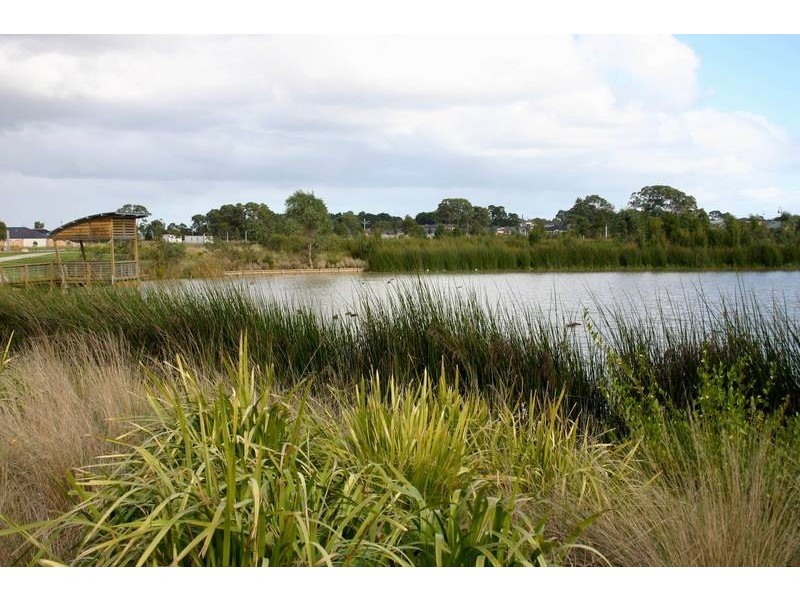 14 Franklin Parade, Lynbrook VIC 3975