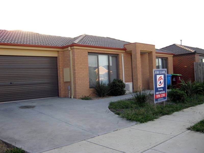 21 Providence Drive, Cranbourne VIC 3977