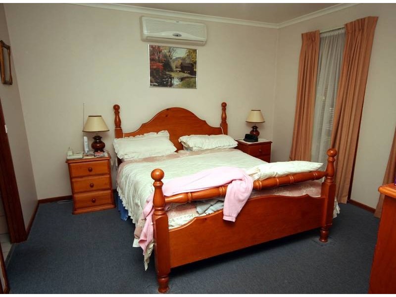 Cranbourne VIC 3977