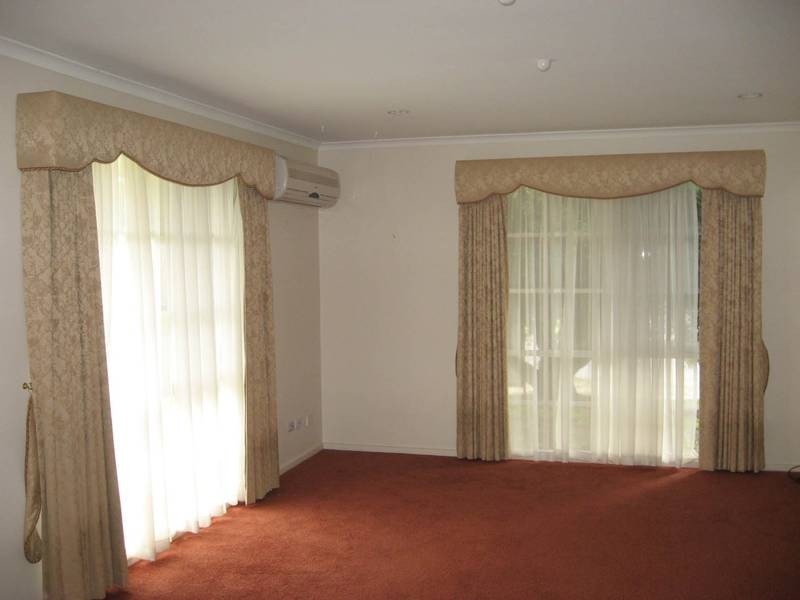 33 Courtenay Avenue, Cranbourne North VIC 3977