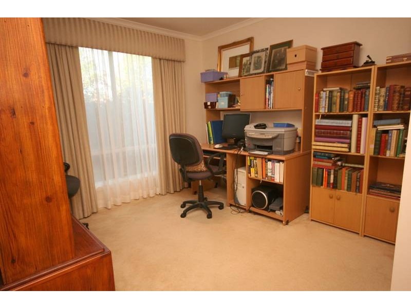 Cranbourne VIC 3977