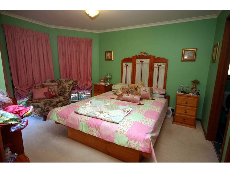 Cranbourne VIC 3977