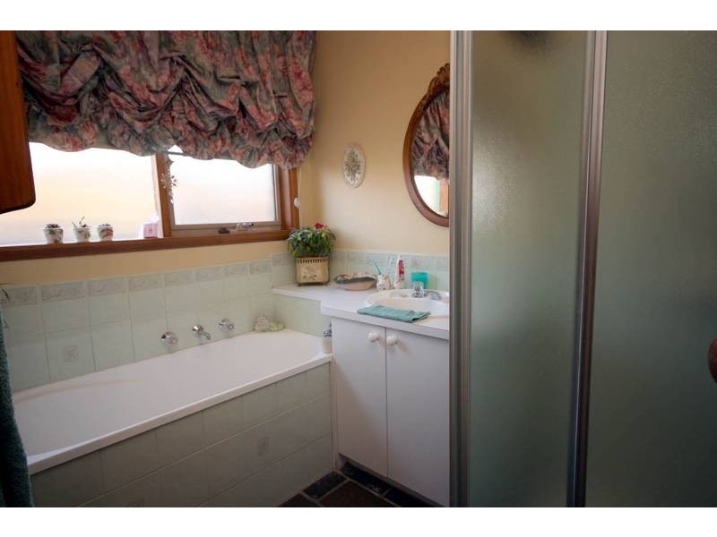 Cranbourne VIC 3977