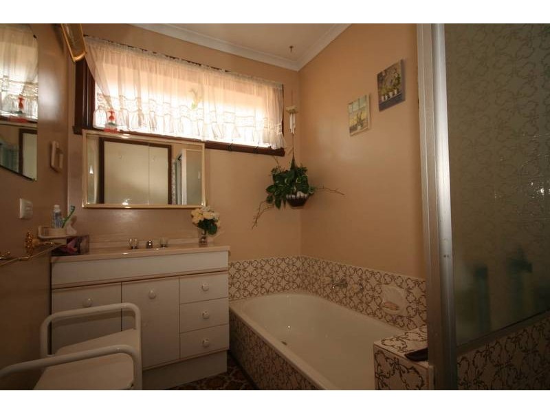 Cranbourne VIC 3977