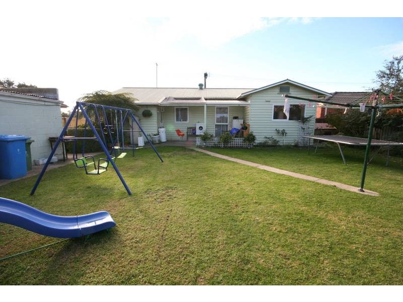 56 Cranbourne Drive, Cranbourne VIC 3977