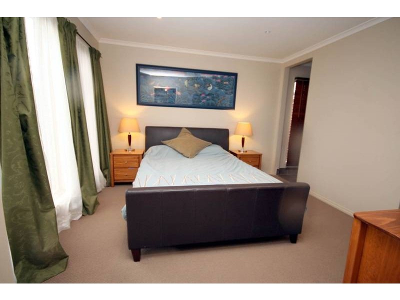Cranbourne VIC 3977
