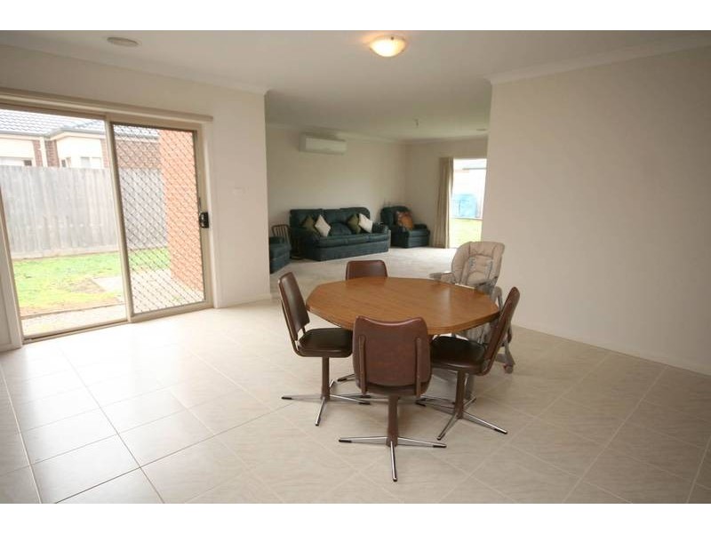Cranbourne VIC 3977