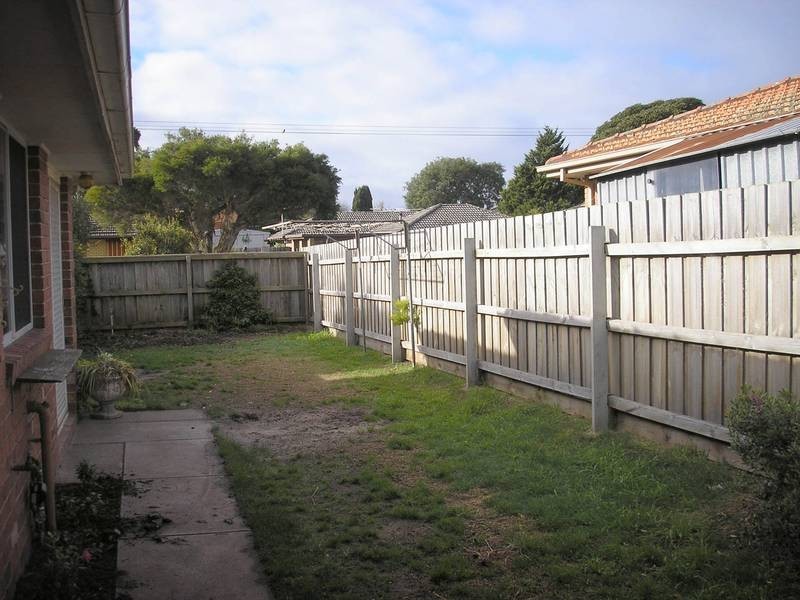 1/9 Fairfield Street, Cranbourne VIC 3977